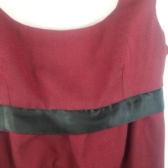 SO WEAR IT DECLARE IT Burgandy Empire Dress with back sash tie. SIZE M. - Picture 13 of 14